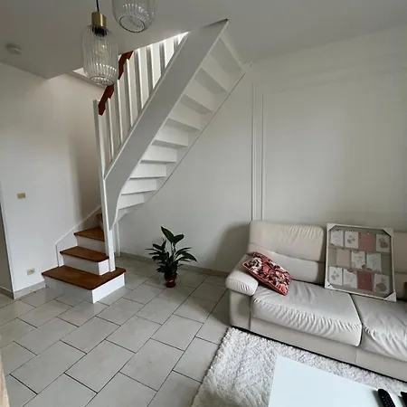 펜션 La Citadine - Confort Espace Et Nature Château-du-Loir